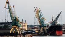 Hafen Sewastopol Im Hafen von Sewastopol verlädt Russland Weizen, der mit hoher Wahrscheinlichkeit aus der Ukraine geraubt wurde.